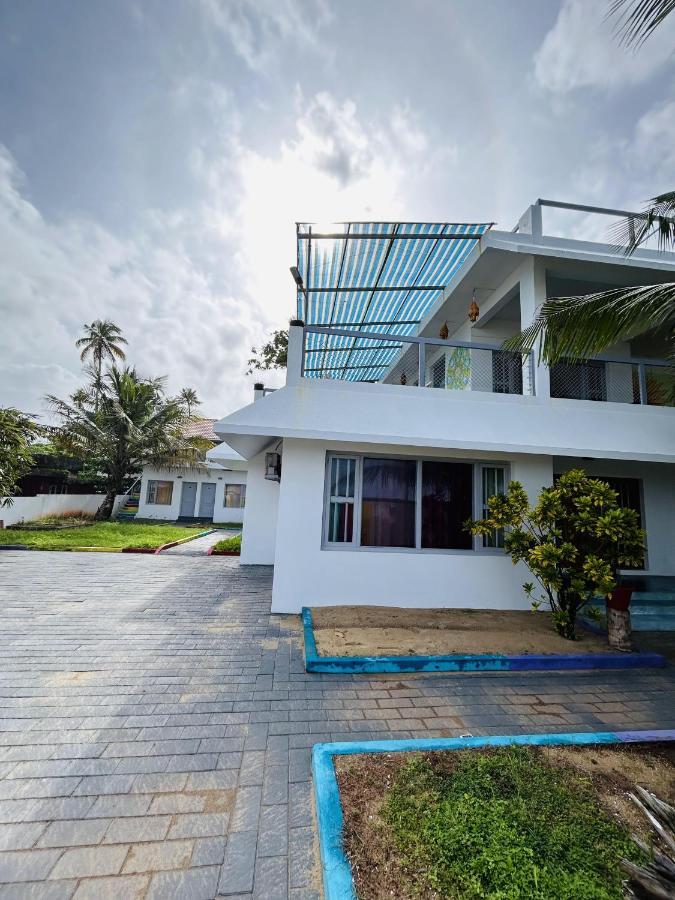 Chameleon Beach Resort, Cherai Kochi Eksteriør bilde